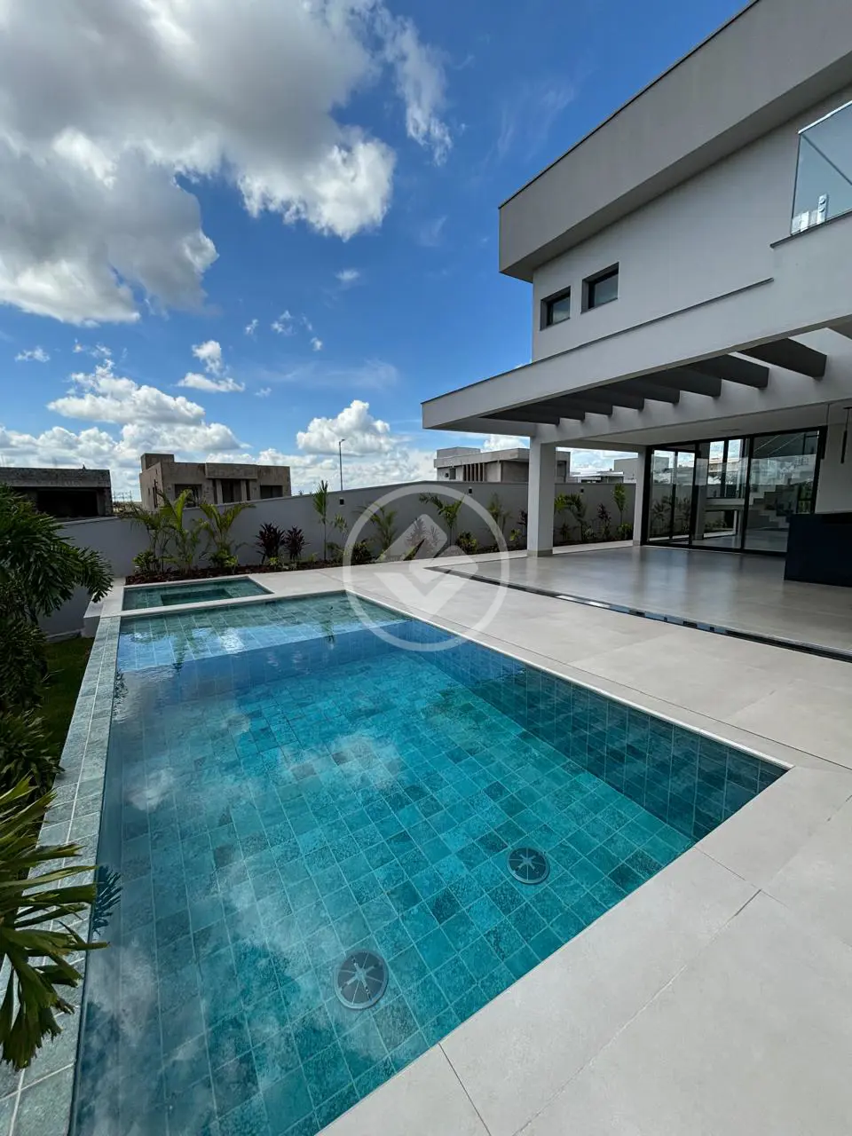 Casa Condomínio Granja Marileusa, Uberlândia - MG — foto 1
