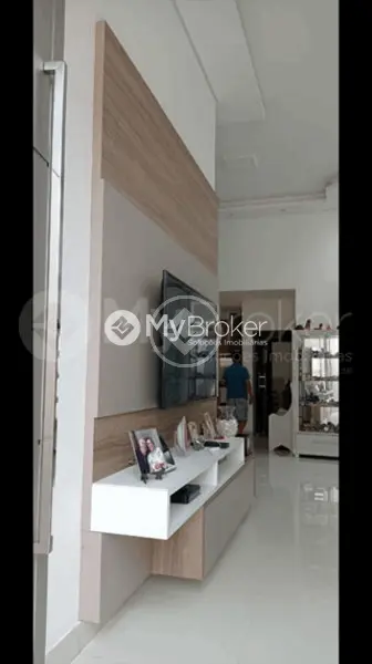 Casa Jardim Inconfidência, Uberlândia - MG — foto 1