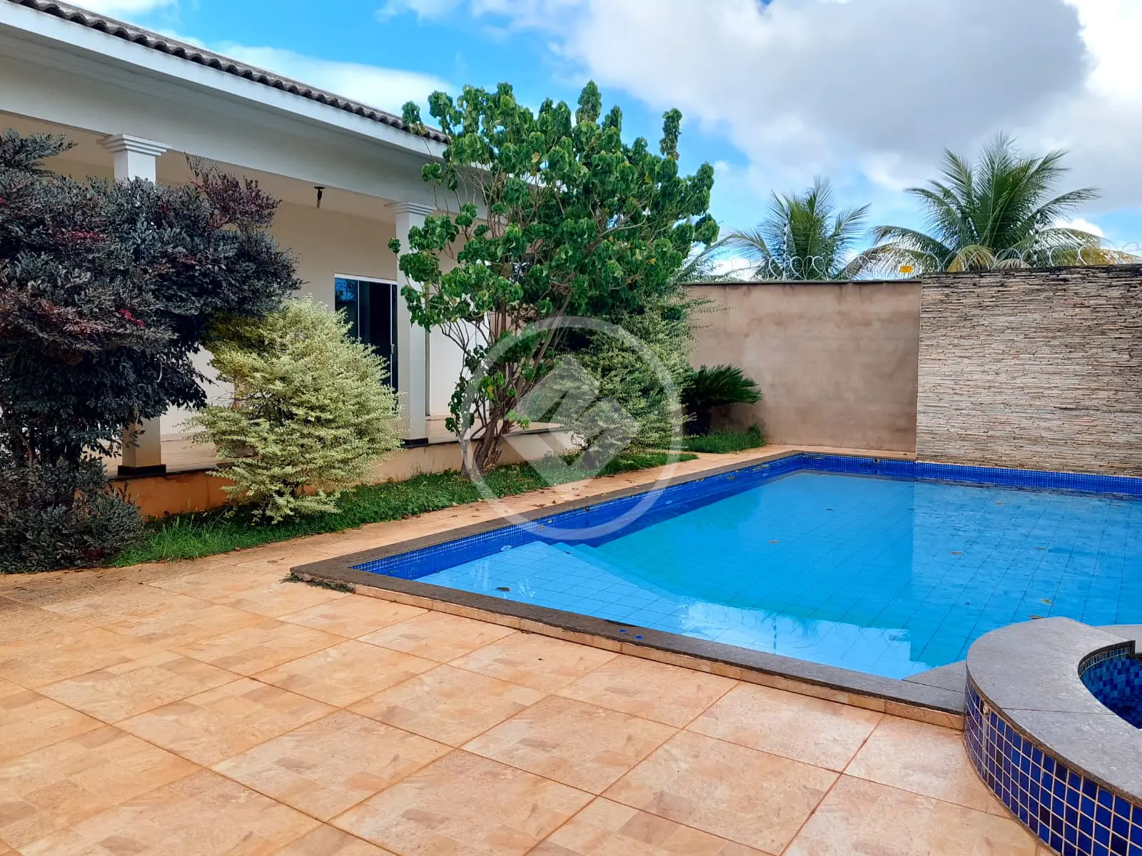 Casa SANTA MÔNICA, Uberlândia - MG — foto 1