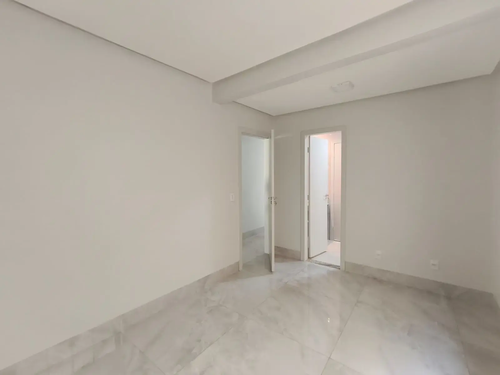 Imagem 5 - Casa em Setor Bueno, Goiânia - GO