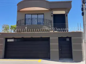 Sobrado Residencial Village Garavelo - Continuação, Aparecida de Goiânia - GO — foto 1