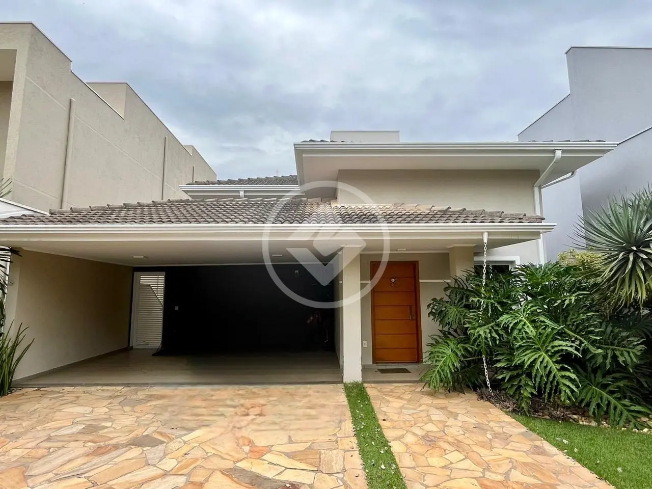 Casa Condomínio Jardim Jurema, Valinhos - SP — foto 1