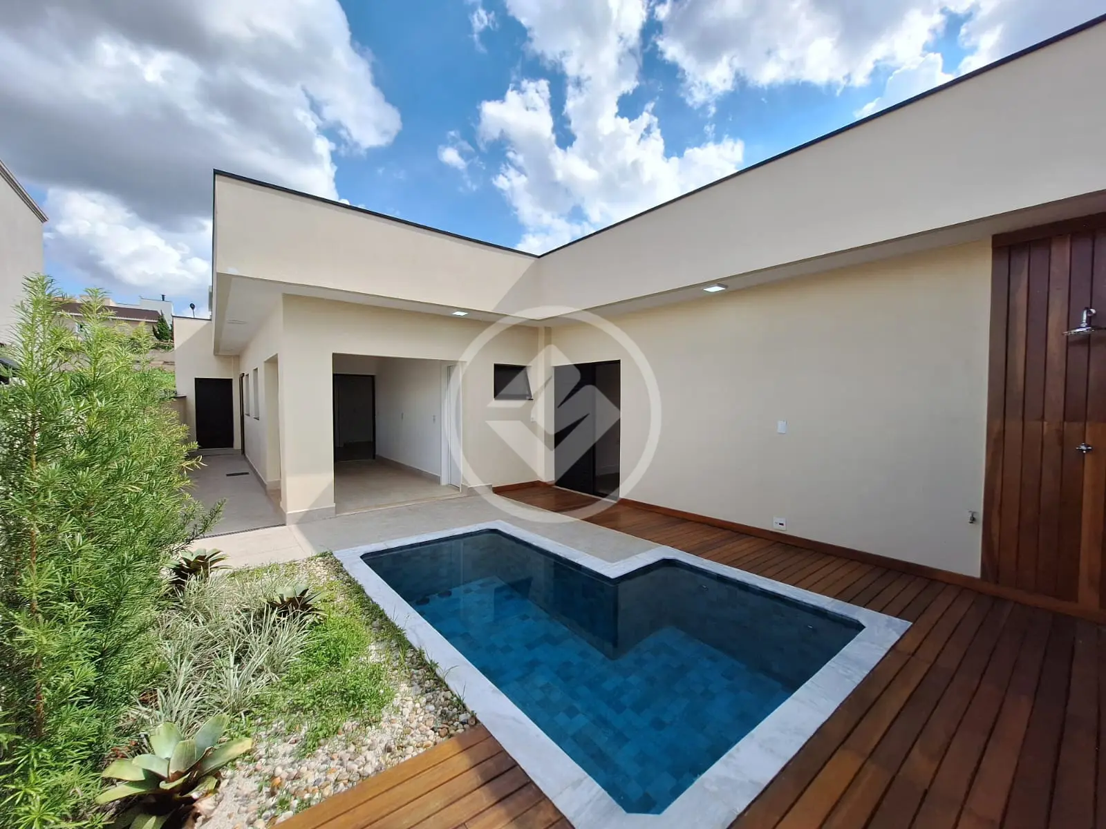 Casa Condomínio Roncáglia, Valinhos - SP — foto 1