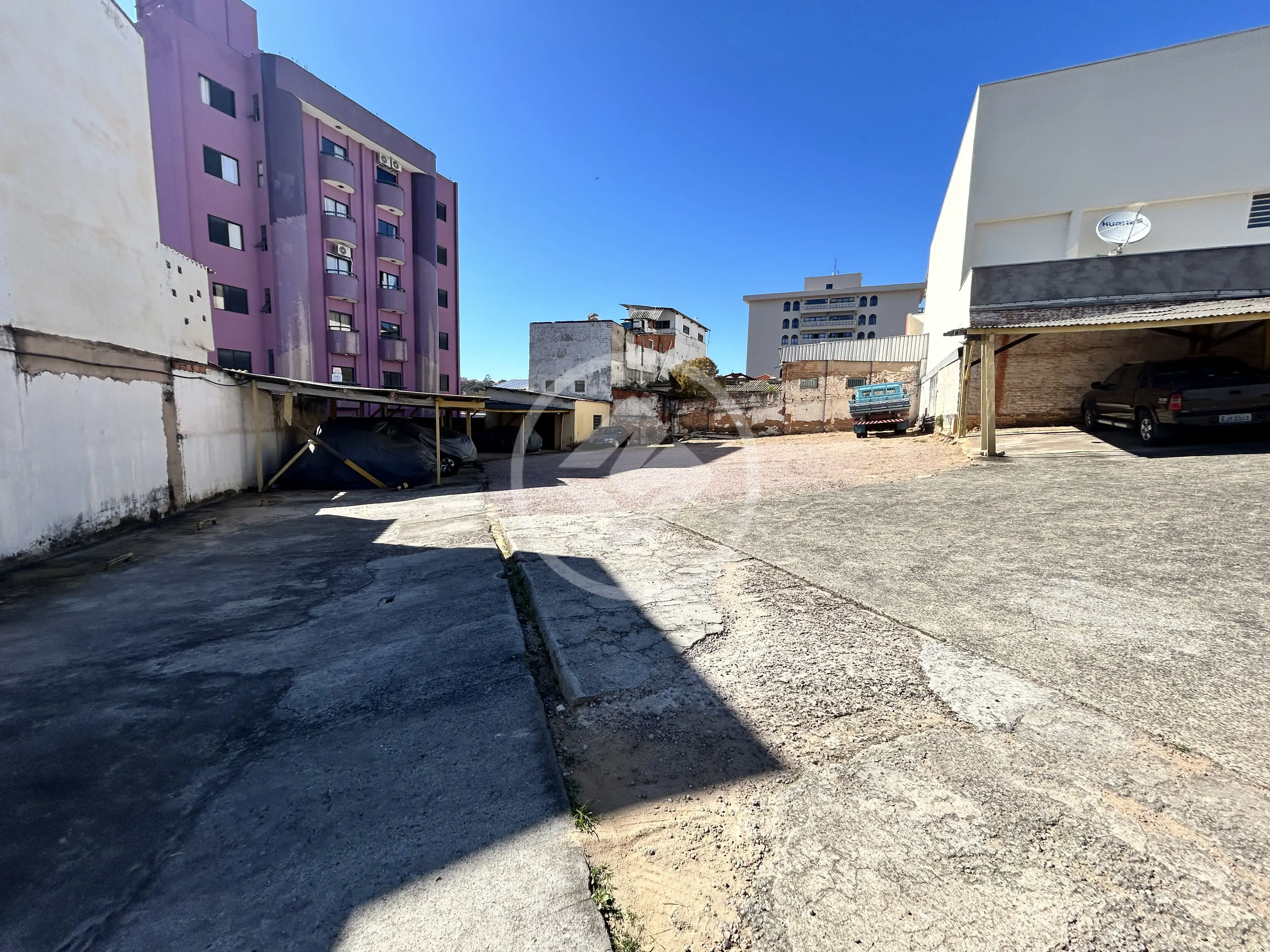 Imagem 2 - Terreno Comercial em Centro, Valinhos - SP