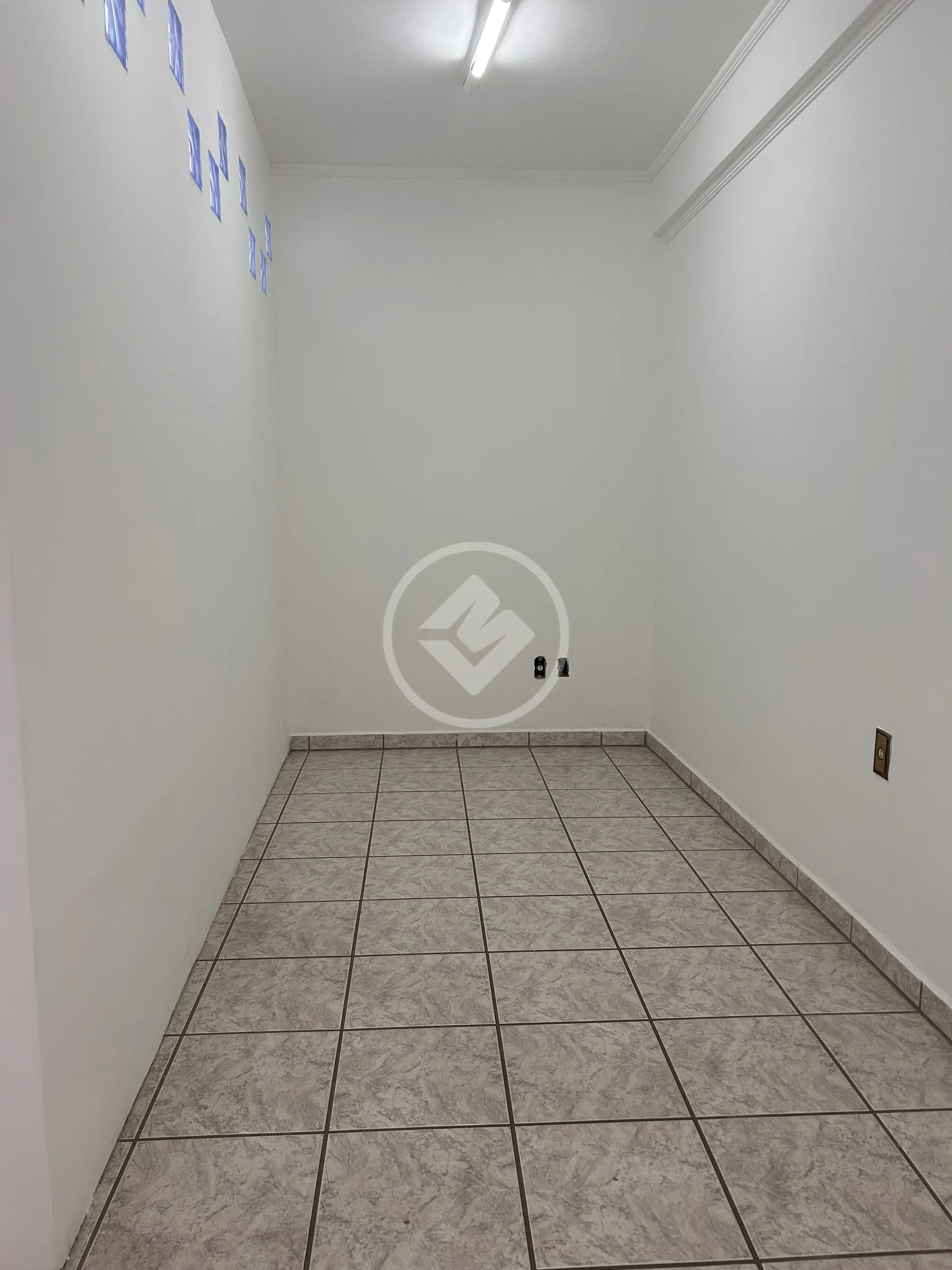 Image 2 - Sala Comercial em Centro, Vinhedo - SP