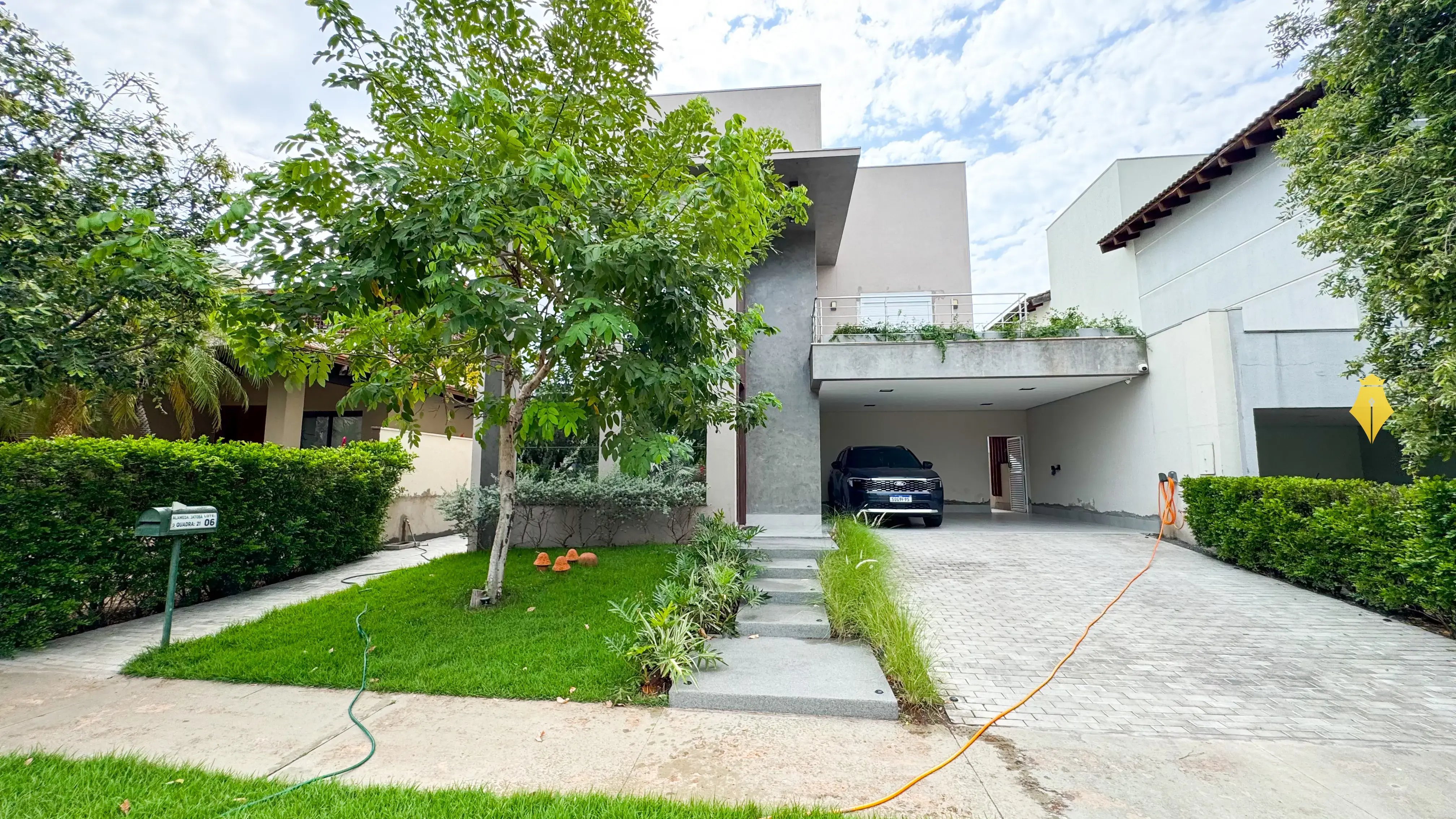 Sobrado Florais Dos Lagos · Casa em Ribeirão do Lipa, Cuiabá