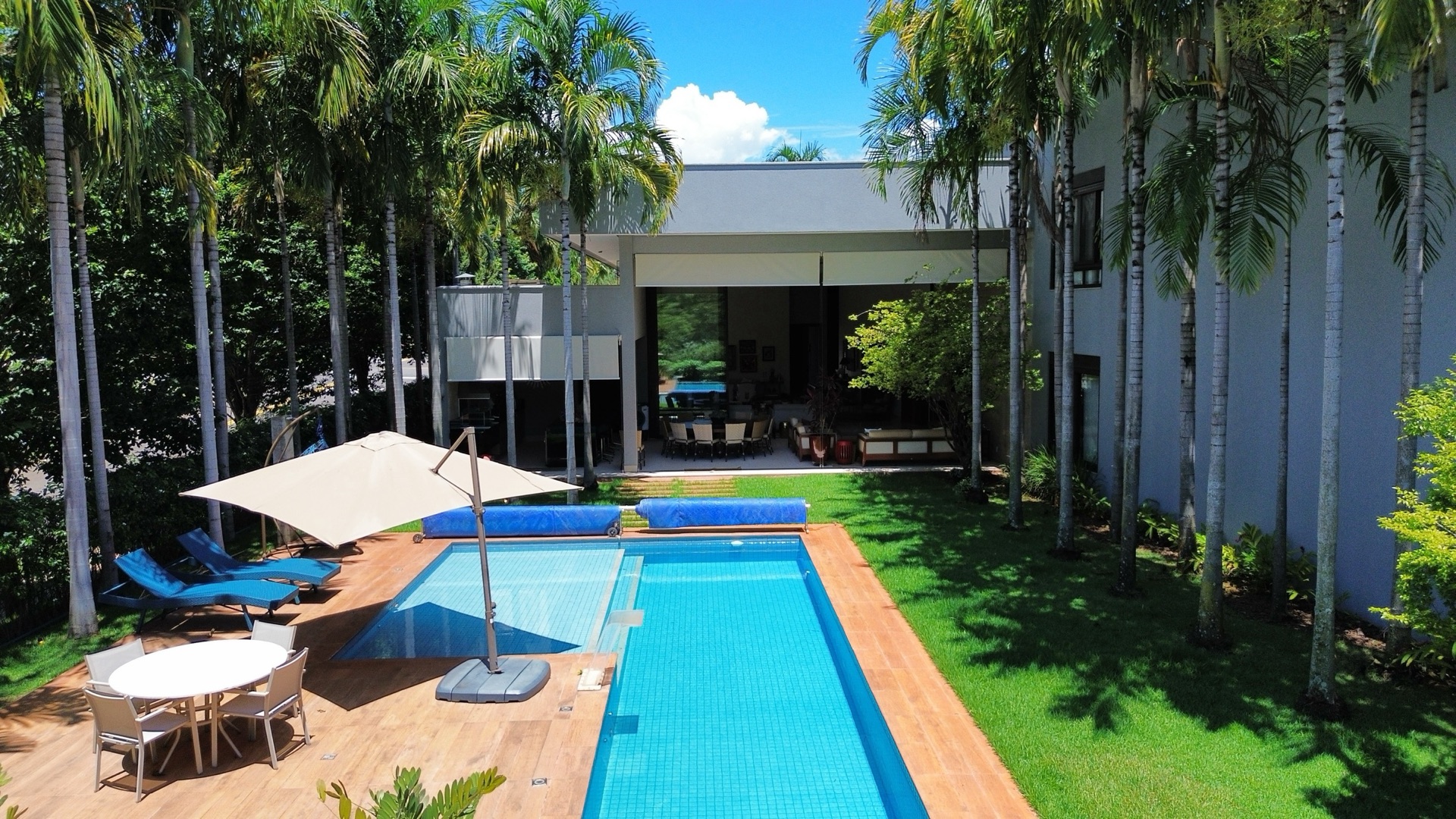Arquitetura que se entrega ao verde.